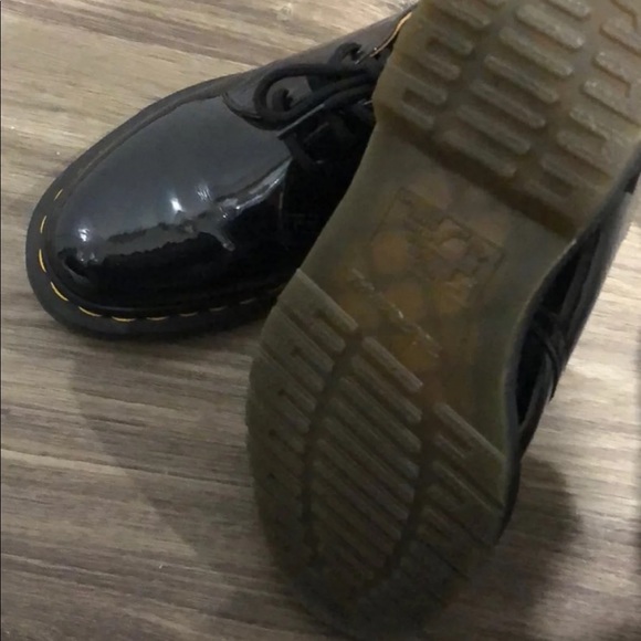 Dr. Martens Women’s 7.5 / 38 Oxford Shoes - Picture 2 of 7